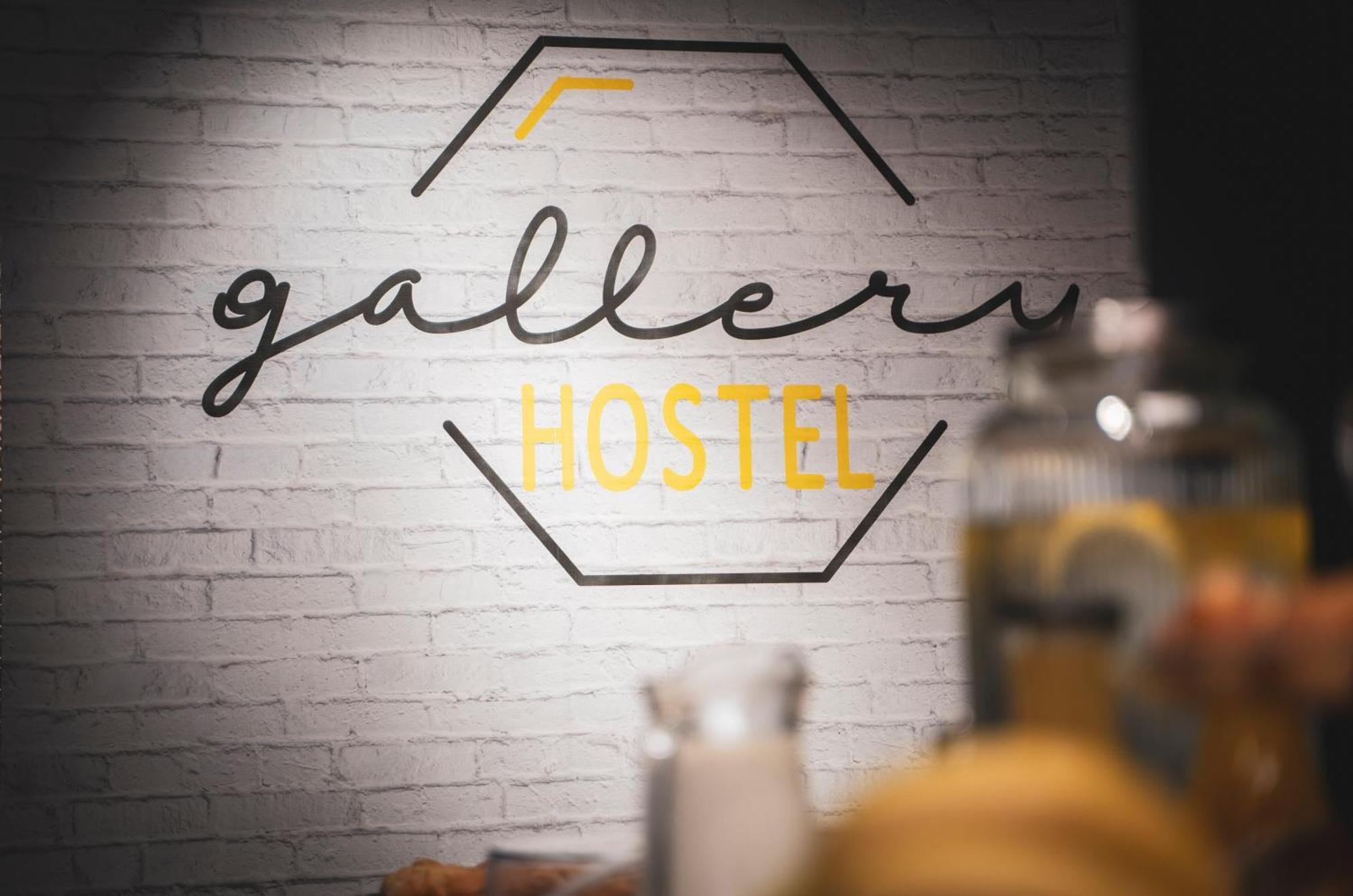 Gallery Hostel Madrid Residencia Kültér fotó